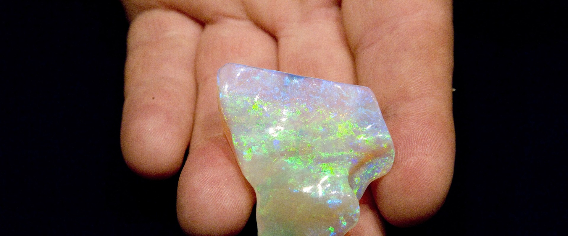 Do opals have special powers?